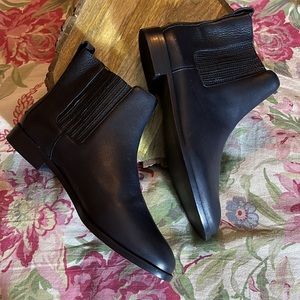 MADEWELL Size 11 Chelsea Boot Black Leather Elastic Side Gusset Pull-On Classic